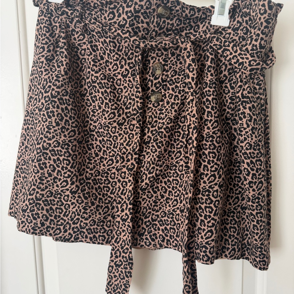 NWT: American Eagle Outfitters Black Leopard Print Mini Skirt